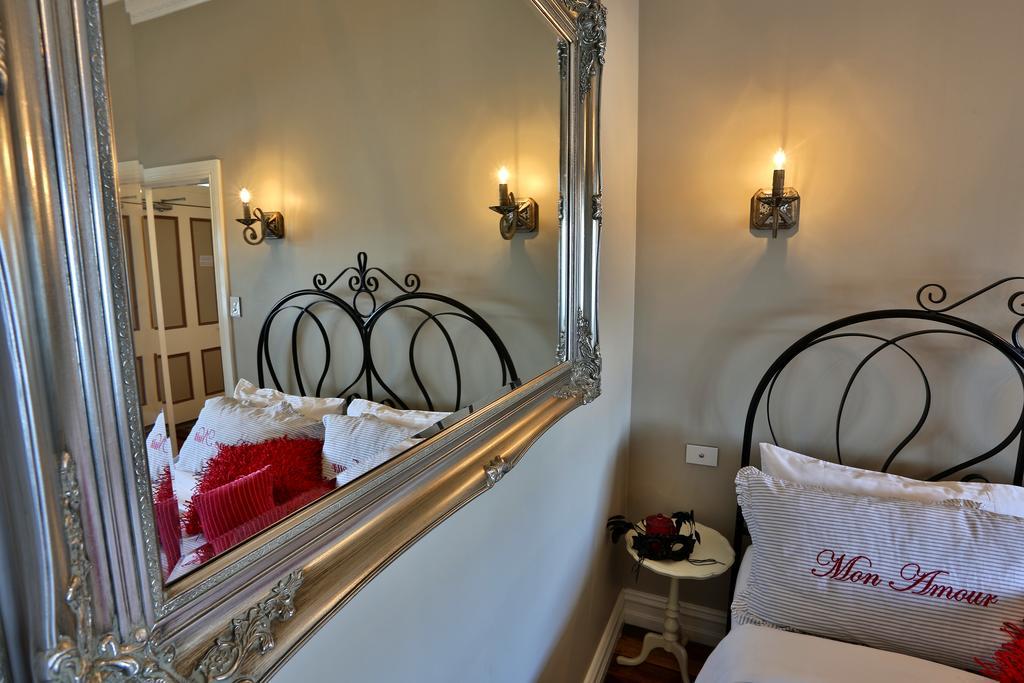 The Ark Stanley Luxury Bed And Breakfast Room photo